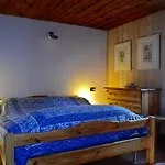 La Tana Dell'orso Apartment