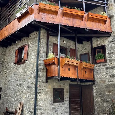 La Tana Dell'orso Appartement *