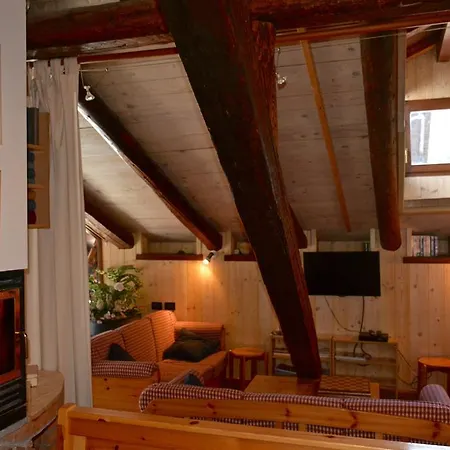 Apartman La Tana Dell'orso *